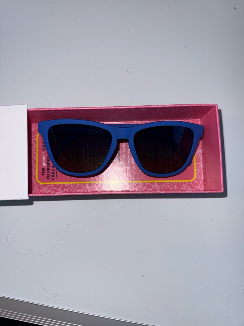 NIB GOODR blue frame classic sunglasses